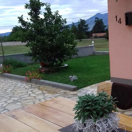 بيت للعطل Izabela Kršan